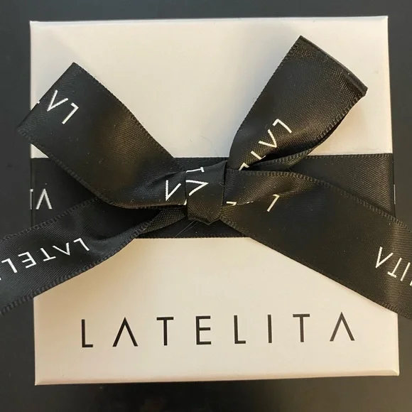 Latelita Turquoise Blue Turtle Pendant Necklace - Picture 4 of 5